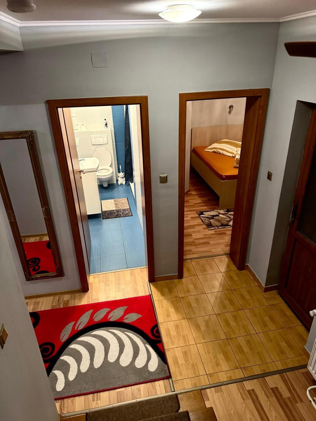 Vilă Dodi House *